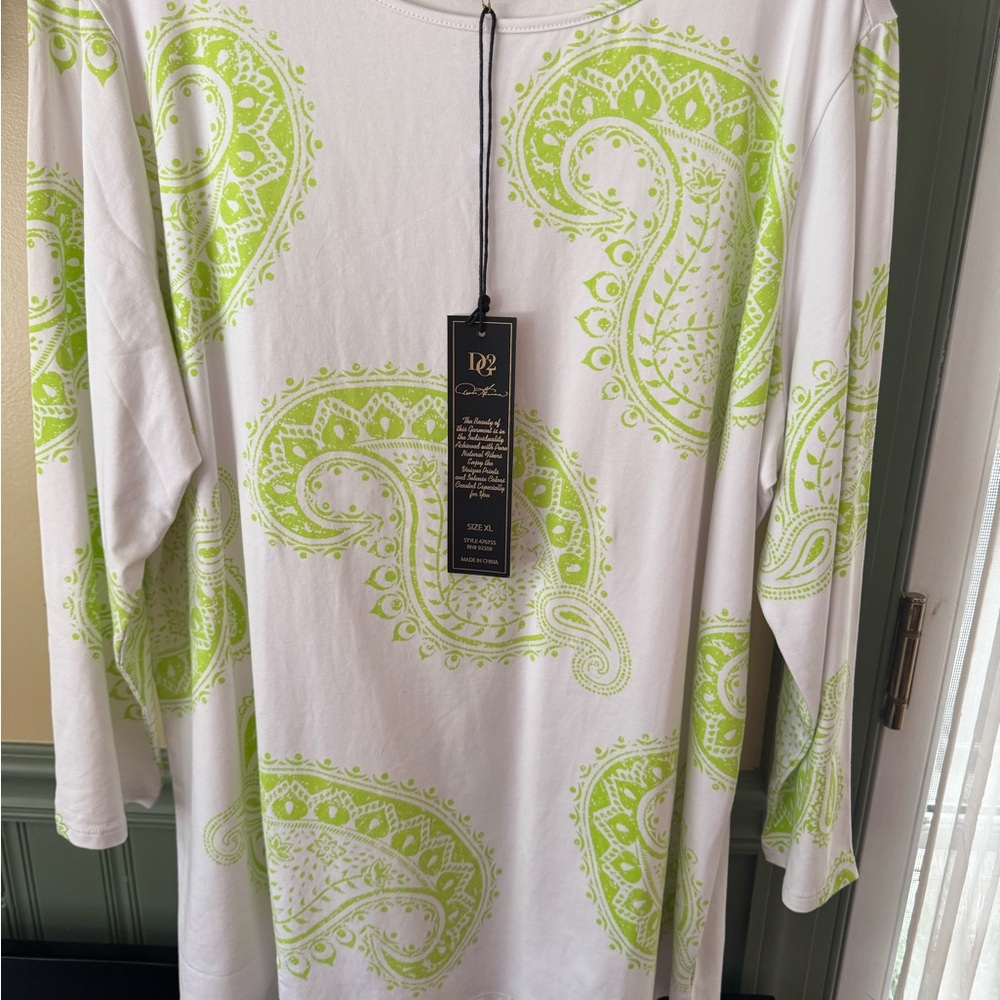 White and Green Paisley Long Sleeve Top